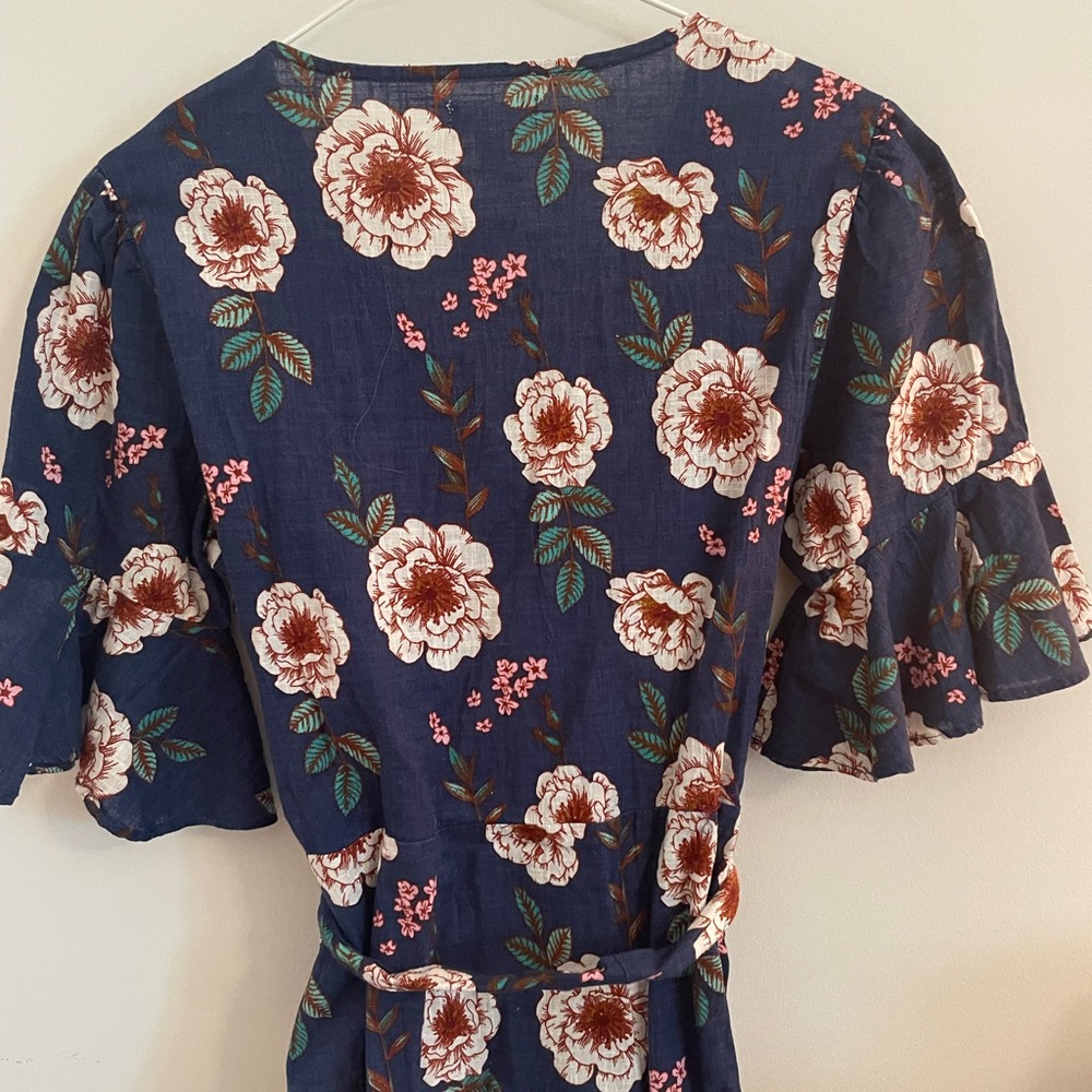 Red Ruffled Flutter Sleeve Wrap Blouse - Picture 3 of 3